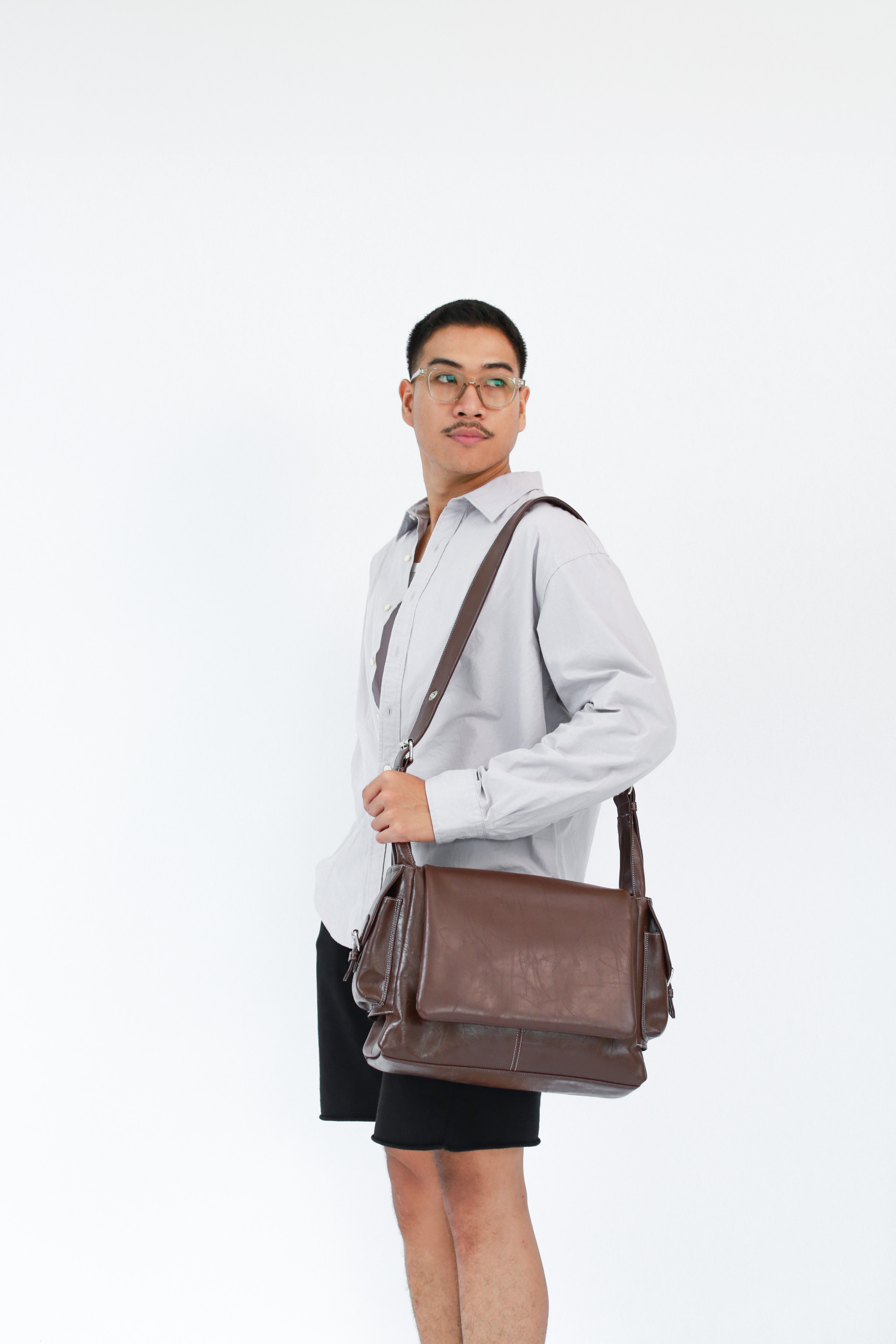 Tas handmade tas shoulder bag, tas sling bag Tako Bag - Piko Medium warna Darkbrown berbahan synthetic leather 4