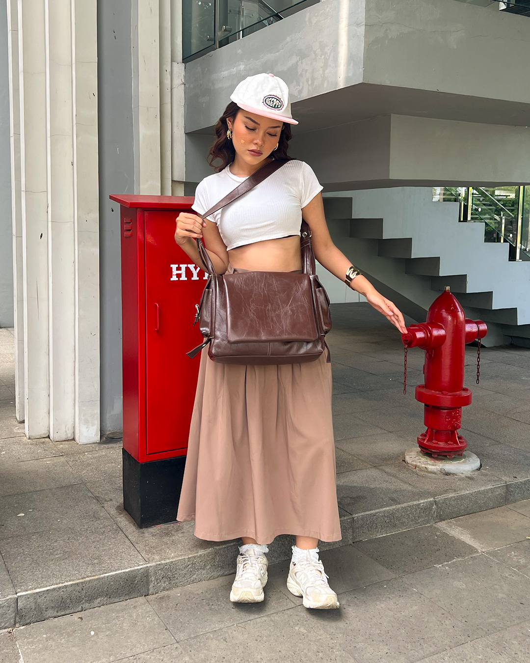 Tas handmade tas shoulder bag, tas sling bag Tako Bag - Piko Medium warna Darkbrown berbahan synthetic leather 6