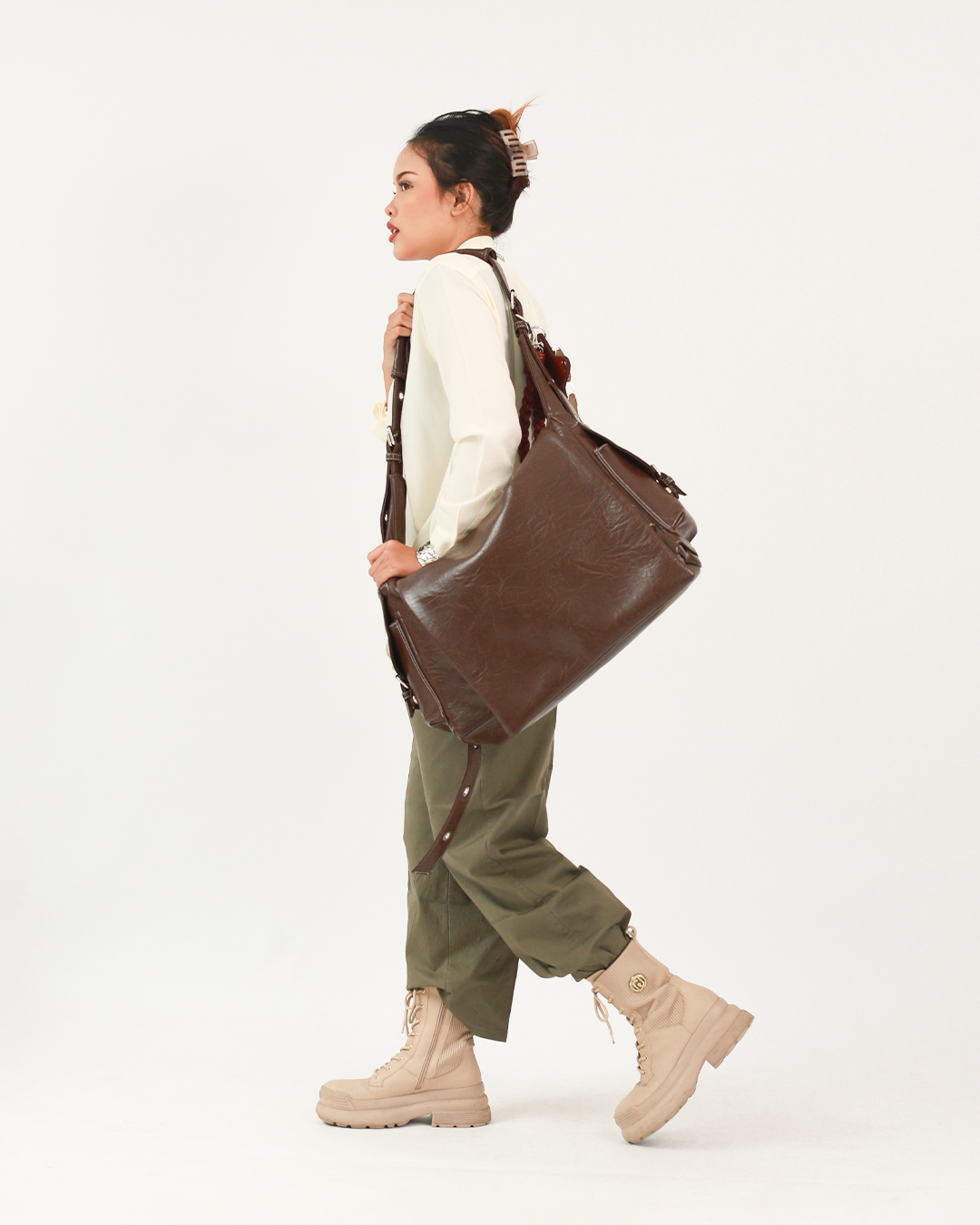 Tas handmade tas shoulder bag, tas sling bag Tako Bag - Piko Oversized warna Darkbrown berbahan synthetic leather 8
